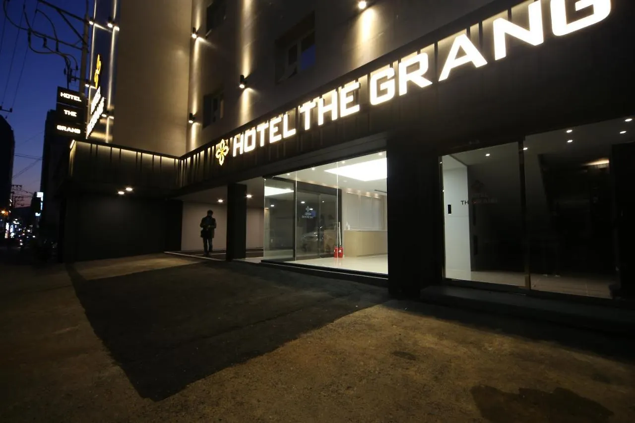 Daeyeon Business Hotel The Grang Busan